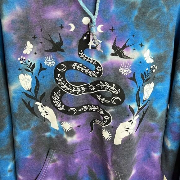 Hot Topic Dark Magic Tie-Dye Hoodie Snakes NWOT Medium - Picture 3 of 6